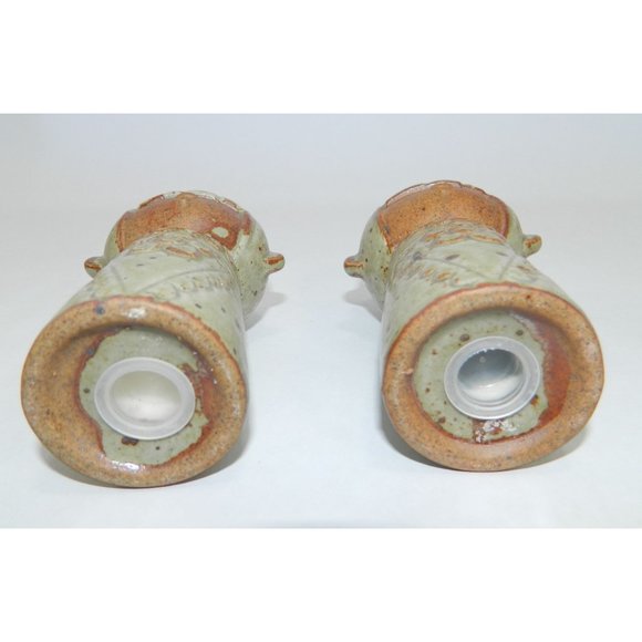 Vintage Japanese UCTCI Pottery Stoneware Girl With Bow Singing Shakers - Picture 10 of 11